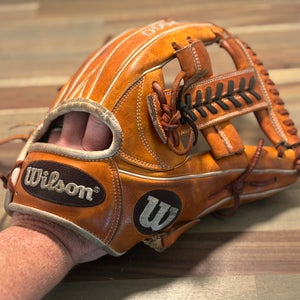 Wilson A2000 RH Infield Baseball Glove 11.75"