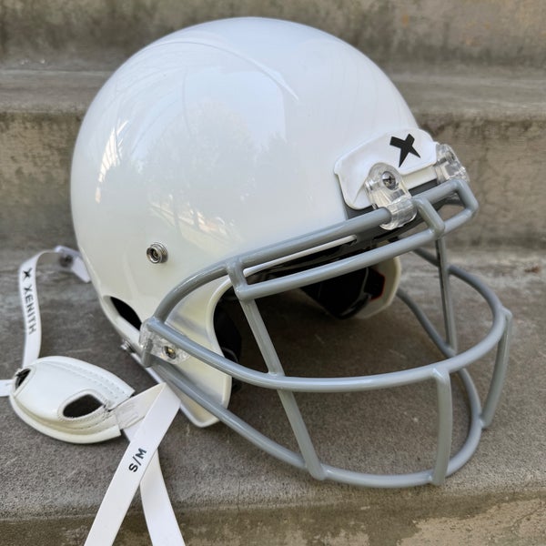 Xenith X2E+ Standard Fit Youth Medium Football Helmet White Grey Face Mask 2023