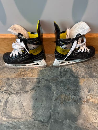 Bauer Supreme 3S Hockey Skates Regular Width 13 (Used)