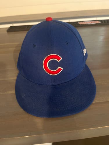 Cubs hat size 7 1/8