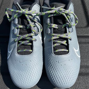 Gray Women's Size 9.5 Nike Low Top Hyperdiamond 4 Pro Metal Like New!