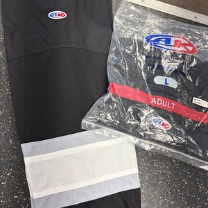 AK Hockey Socks Adult Large Old LA Black Athletic Knit Socks (New)