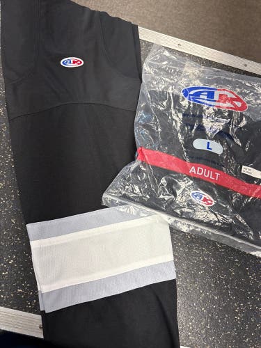 AK Hockey Socks Adult Large Old LA Black Athletic Knit Socks (New)