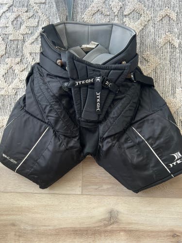 Senior Medium Itech Hockey Goalie Pants (Used)