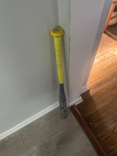 Easton Salvo Composite Bat 26.5 oz 34" (Used)