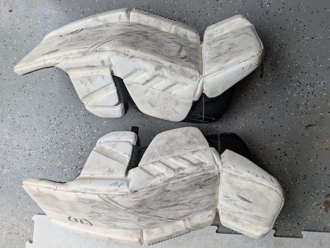 2023 30" Warrior Ritual G5 Goalie Leg Pads (Used)