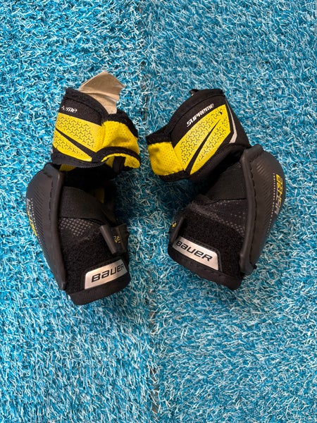 Youth Medium Bauer Supreme Ultrasonic Elbow Pads (Used)