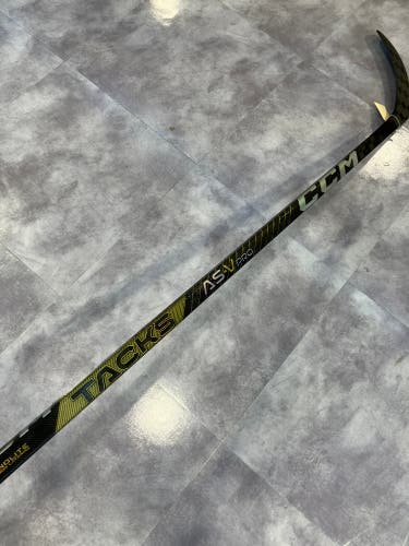 Senior CCM AS-VI PRO Hockey Stick Right Handed P29 (New)
