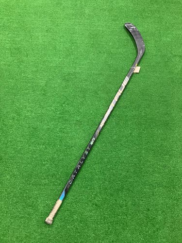 Junior True catalyst 9x3 Hockey Stick Right Handed T92.5 (Used)