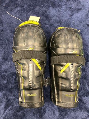 Youth Warrior alpha dx Shin Pads 9" (Used)
