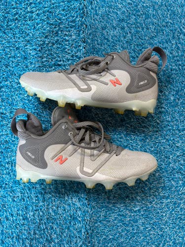 New Balance Freeze 4.0 Cleats | Size 8  (Used)