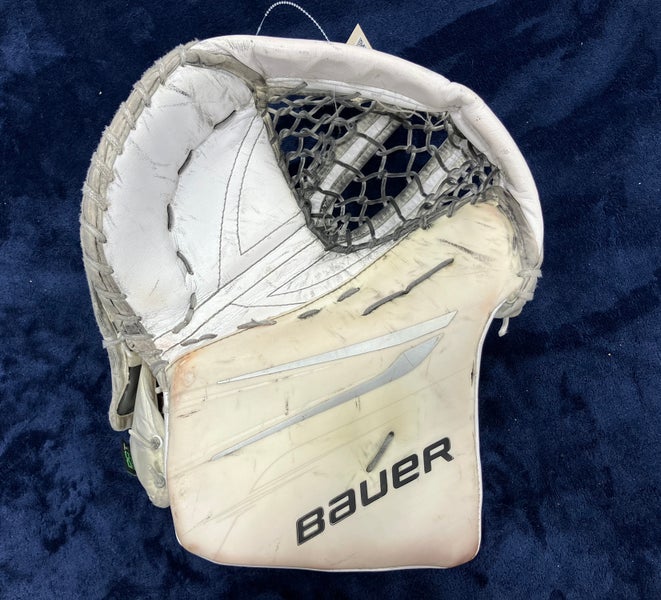 White Senior Bauer Vapor Hyperlite 2 Goalie Glove (Full Right)
