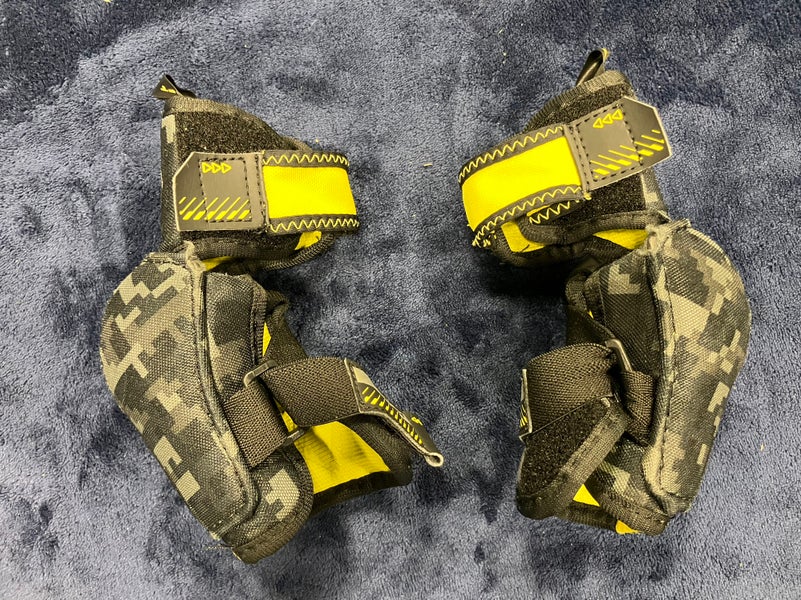 Youth Medium Bauer Supreme Mach Elbow Pads (Used)
