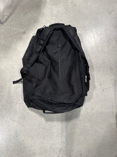 Black Bauer Pacific Rink Bag (Used) | 32”x18”x12”