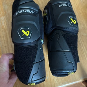 Intermediate Large Bauer Supreme Mach Elbow Pads (New)