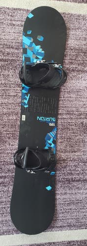 139cm BURTON CRUZER V ROCKER SNOWBOARD w JR. S-M BURTON RE-FLEX BINDINGS *USED*