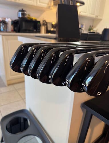 Men's TaylorMade P770 Right Handed Iron Set (New)