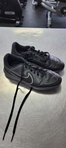 Used Nike Soccer Indoor Shoes Black Junior 04 11497-S000152418