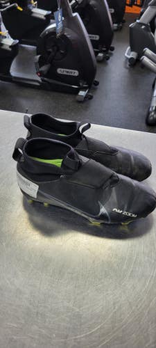 Used Nike Soccer Cleats Black Senior 5.5 11497-S000152389