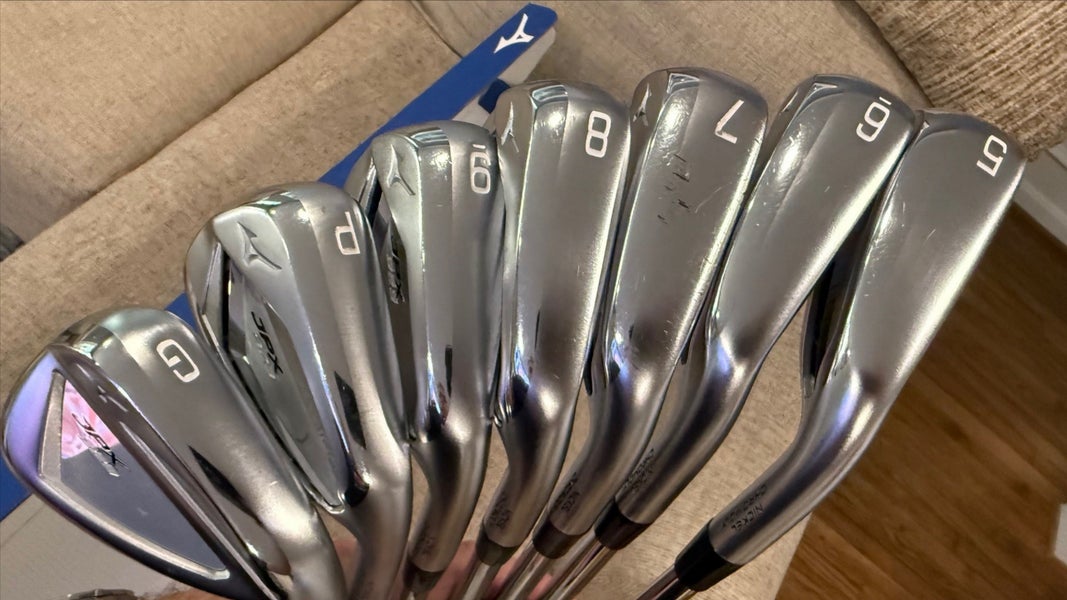 Excellent Men's 2023 Mizuno JPX-923 Hot Metal Right Handed Iron Set Regular Flex (7 Clubs) 5-PW,GW