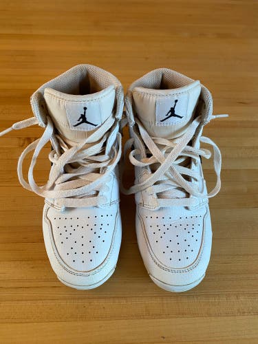 White Kid's 3Y (Big Kids / Youth) Youth Air Jordan High Top Molded Cleats (Used)- FREE SHIPPING
