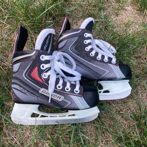 2009 Bauer Vapor X30 Hockey Skates 13 (New)