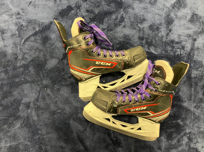 Junior CCM JetSpeed FT340 Hockey Skates Regular Width Size 1 (Used)
