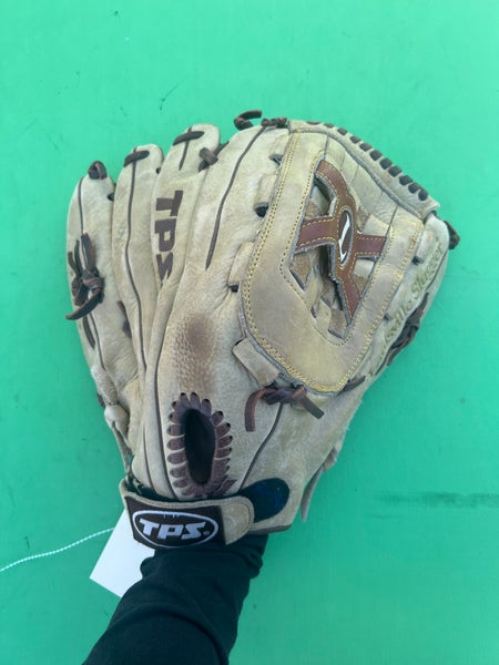 Brown Louisville Slugger TPS The Hoss RH Softball Glove 14"