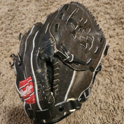 Rawlings RH RBG124B Cal Ripken Jr. Baseball Glove 11"