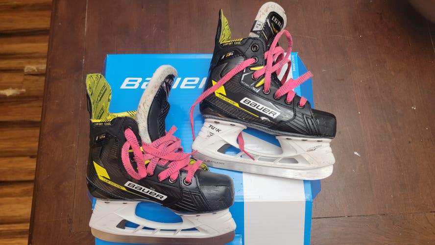 2024 Bauer Supreme M4 Hockey Skates Regular Width Size 1.5 (Used)