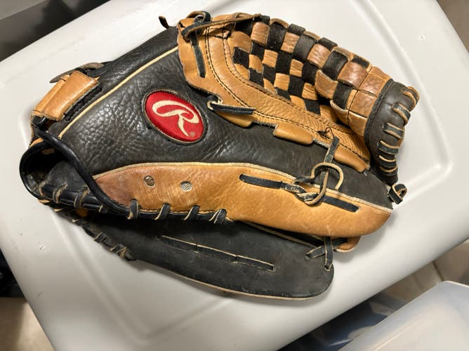Rawlings RH Baseball Glove (Used)