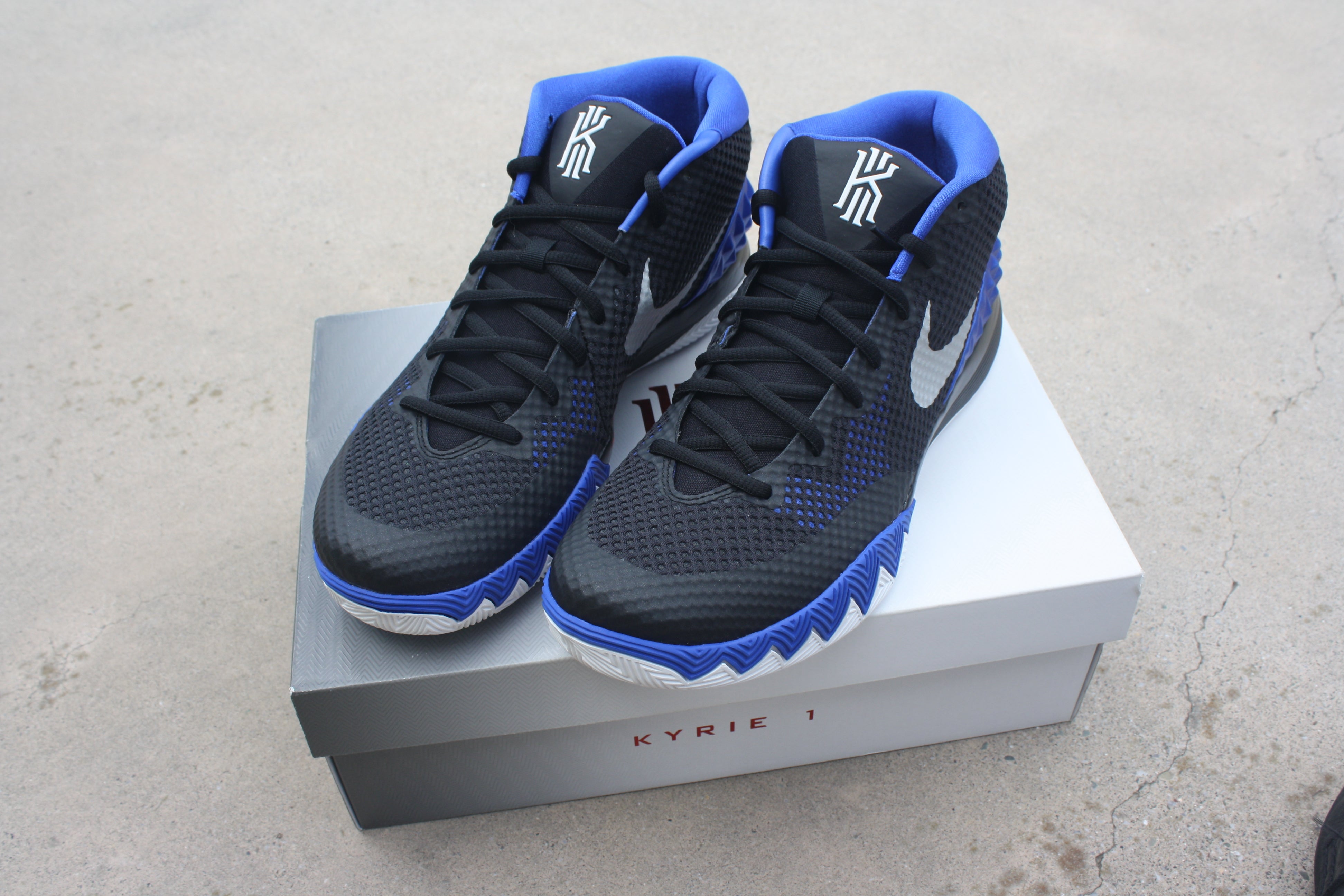 kyrie 1 blue and black