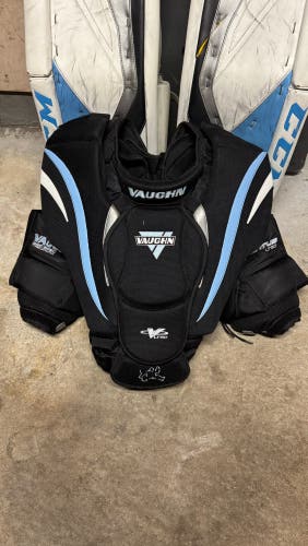 Small Vaughn Goalie Chest Protector (Used)