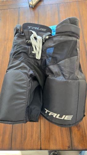 True A6.0 Player Pants Senior Medium.