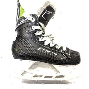 Used Bauer XLS Junior Hockey Skate Junior 01 11860-S000298283