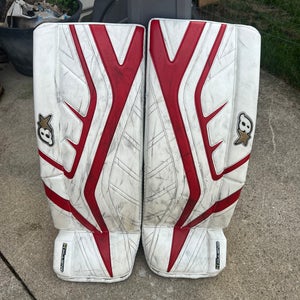 Youth Size 29 + 1” Brain’s Hockey Goalie Leg Pads. Red GNETIK-X series.