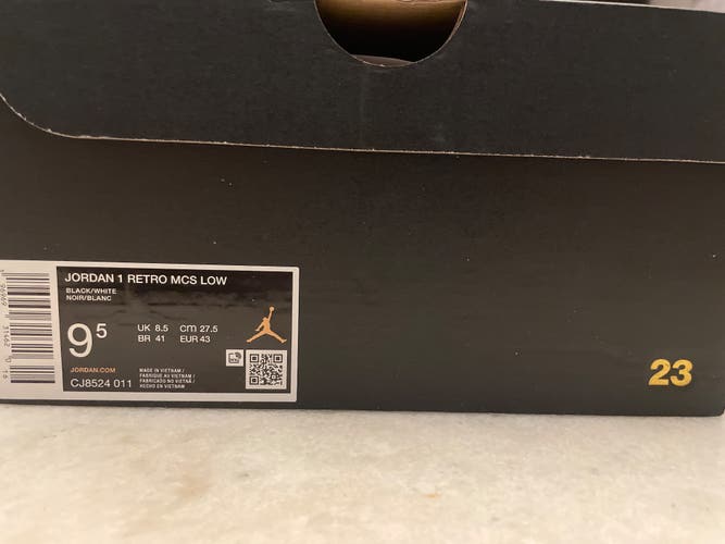 Black Men's Size M 9.5 (W 10.5) Adult Air Jordan Low Top Molded Cleats (New)