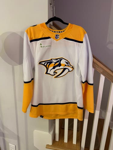 Nashville Predators Adidas Away Jersey Size 42 NWOT