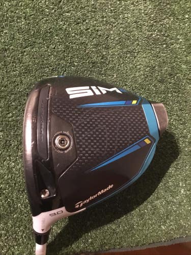 Taylormade Left Handed SIM2 9* Driver X-Stiff Fujikura Atmos Tour Spec Graphite