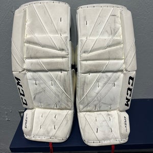 24" CCM Eflex 5 Goalie Leg Pads (Used)
