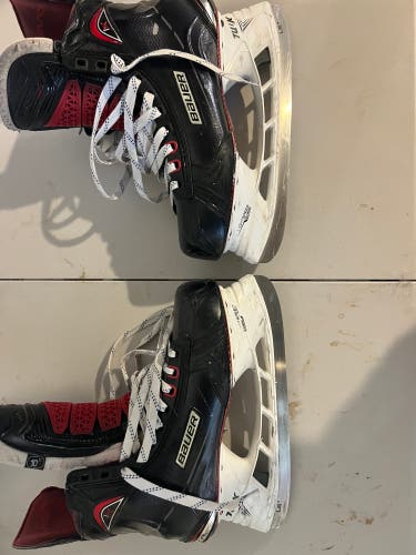 Bauer Hockey Skates 10 (Used)