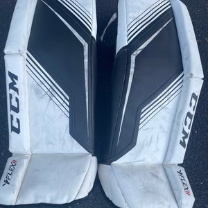 26" CCM YFlex Goalie Leg Pads (Used)