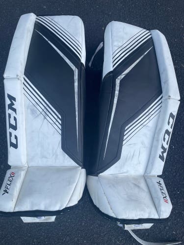 26" CCM YFlex Goalie Leg Pads (Used)