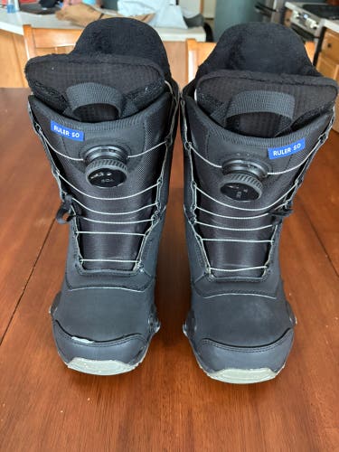 Men's Size 9 Burton RULER BOA Step On Snowboard Boots