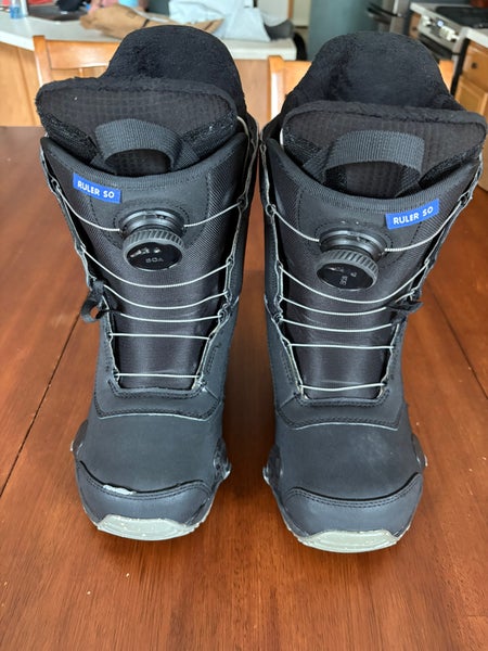 Men's Size 9 Burton RULER BOA Step On Snowboard Boots