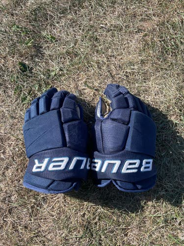 Blue Senior Bauer Vapor team pro Gloves 14" (Used)