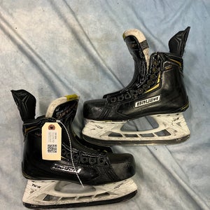 Senior Bauer Supreme Ignite Pro+ Hockey Skates Regular Width Size 6.5 (Used)