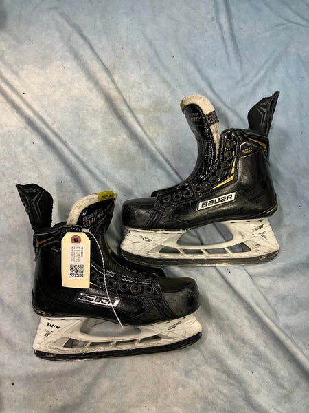 Senior Bauer Supreme Ignite Pro+ Hockey Skates Regular Width Size 6.5 (Used)