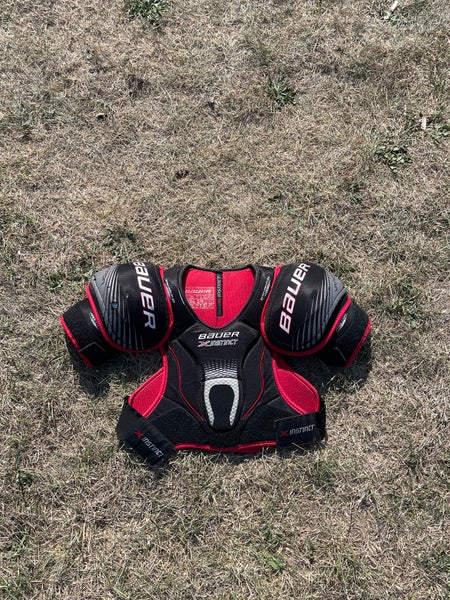 Small Senior Bauer Instinct Shoulder Pads (Used)
