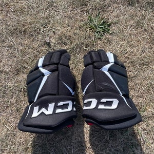 Senior CCM Supra Gloves 13" (Used)